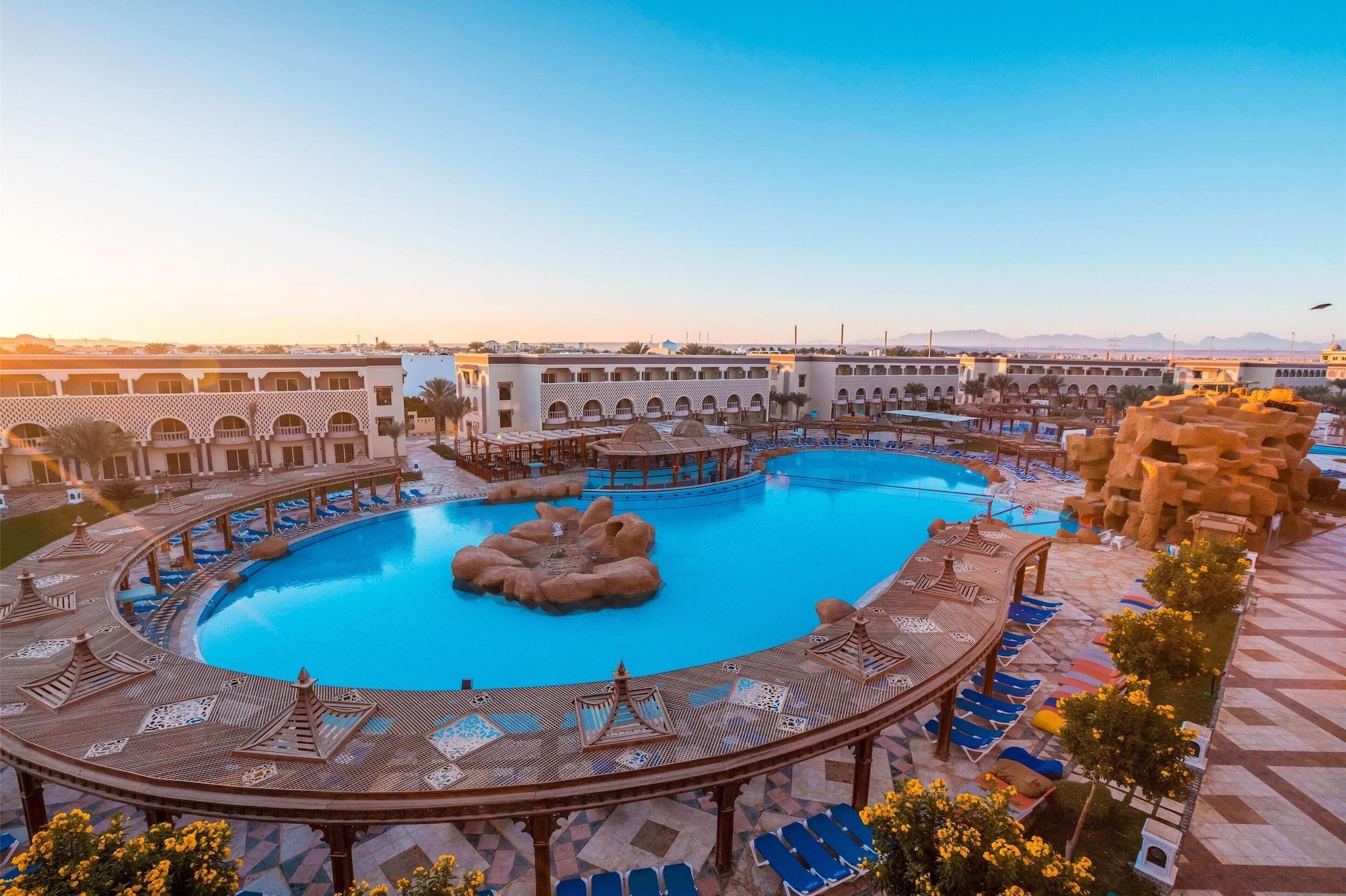 Vista Exterior Sunrise Sentido Mamlouk Palace