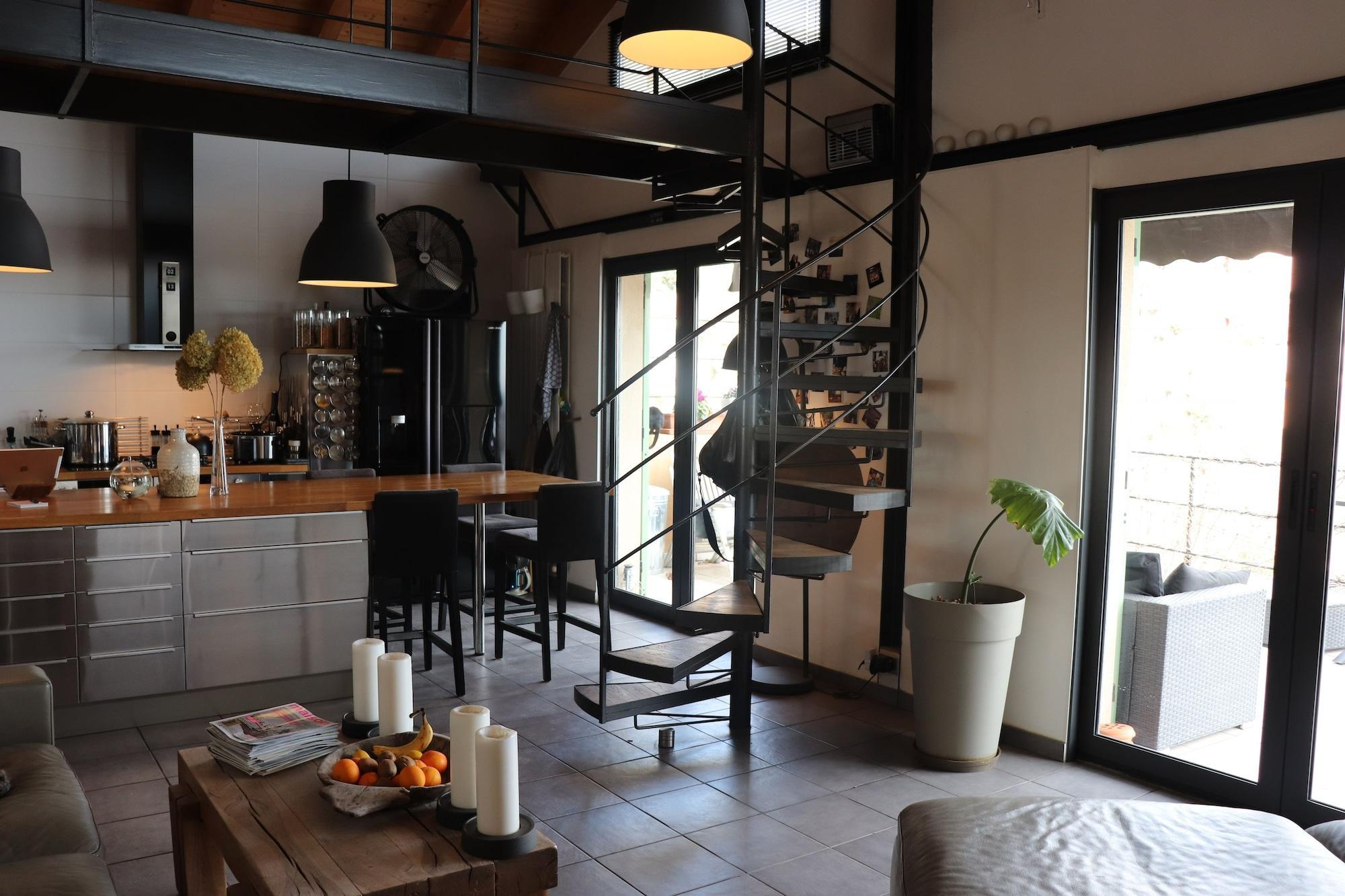 Vista Lobby Skylark Bed & Breakfast