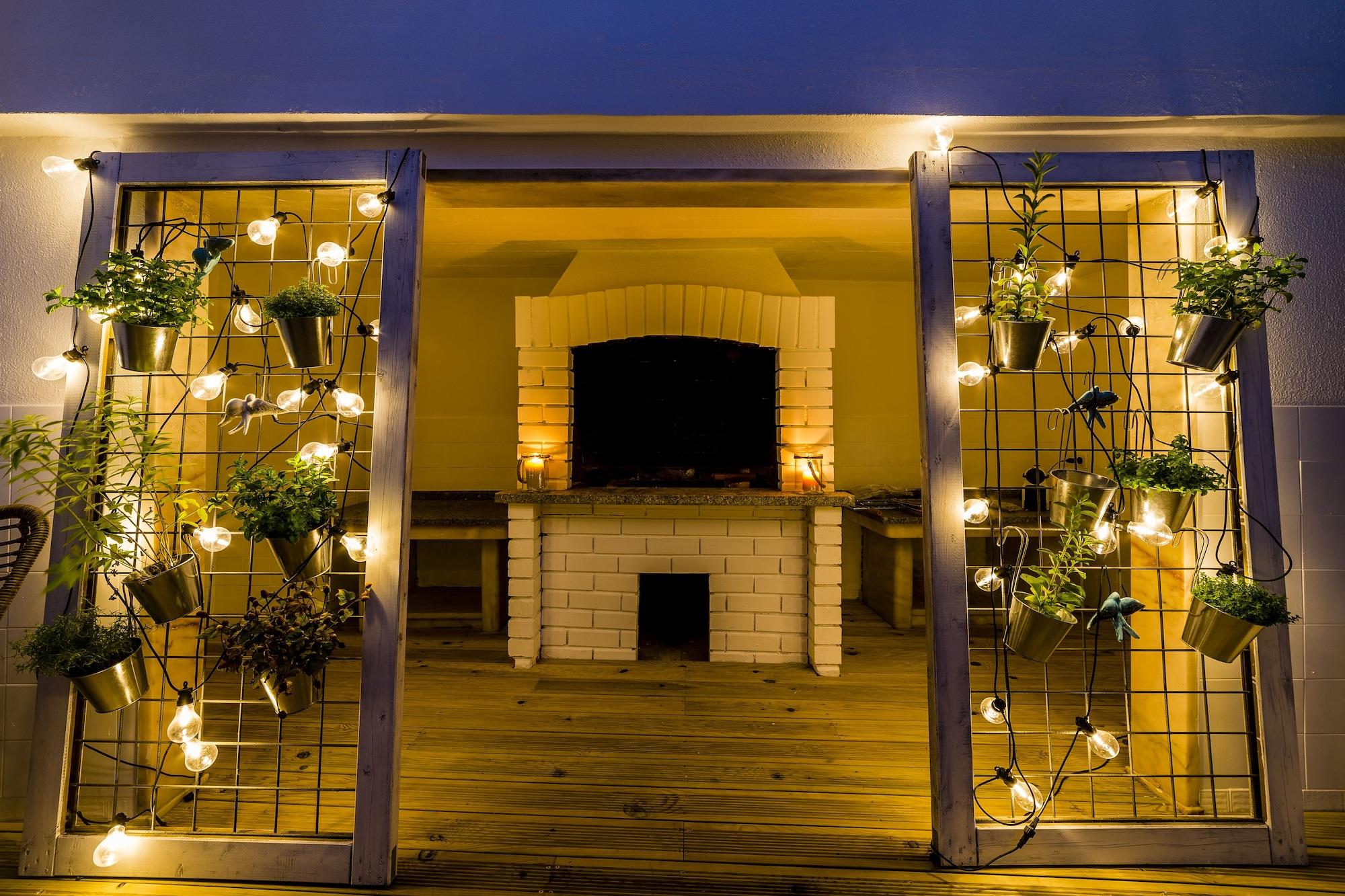 Vista Exterior Sandhi House - Yoga & Wellness