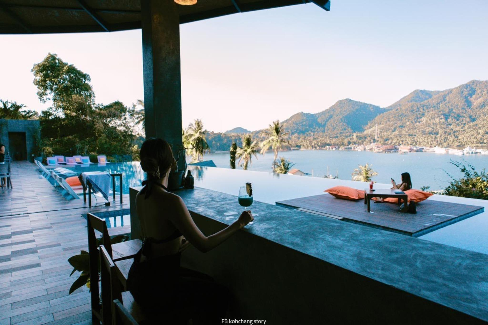 Vista Lobby Bhuvarin Resort