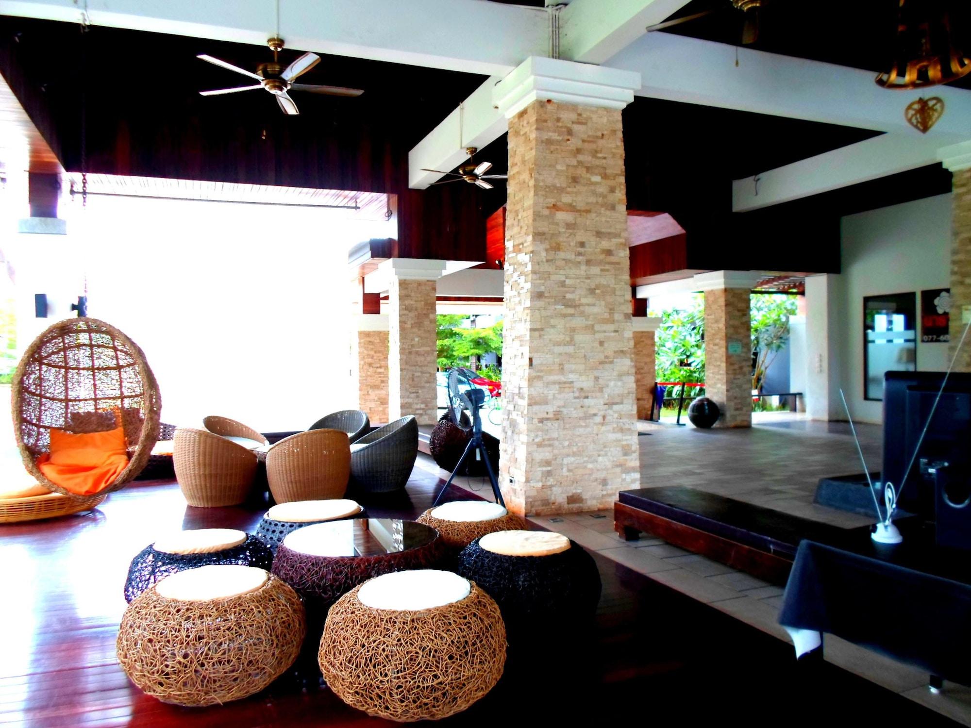 Vista Lobby Naraya Riverside Resort
