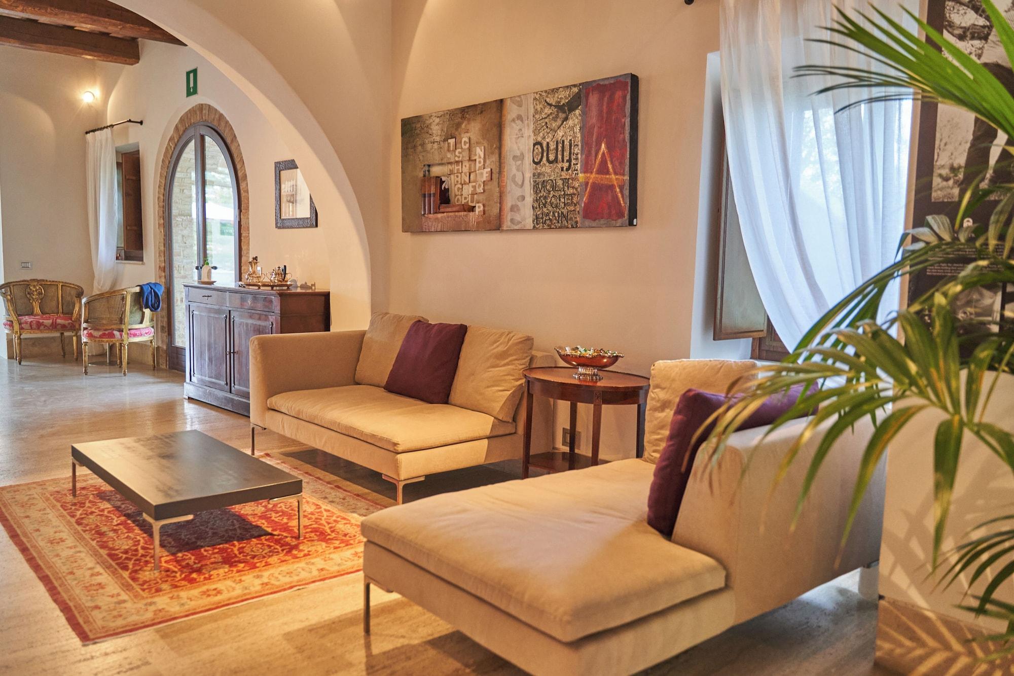 Vista Lobby Poggio Piglia