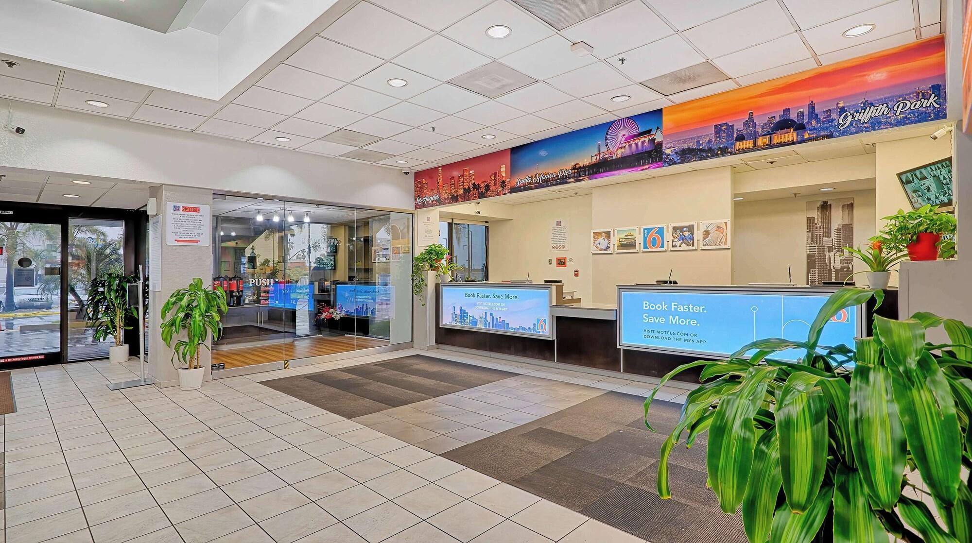 Vista Lobby Studio 6 Suites Los Angeles, CA - Los Angeles - LAX