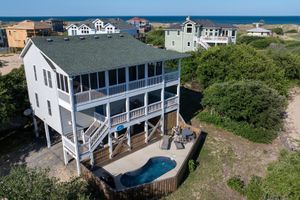 Alquiler Vacacional - Beautiful Carova beach house with ocean view, pool and hot tub! Pet Friendly!