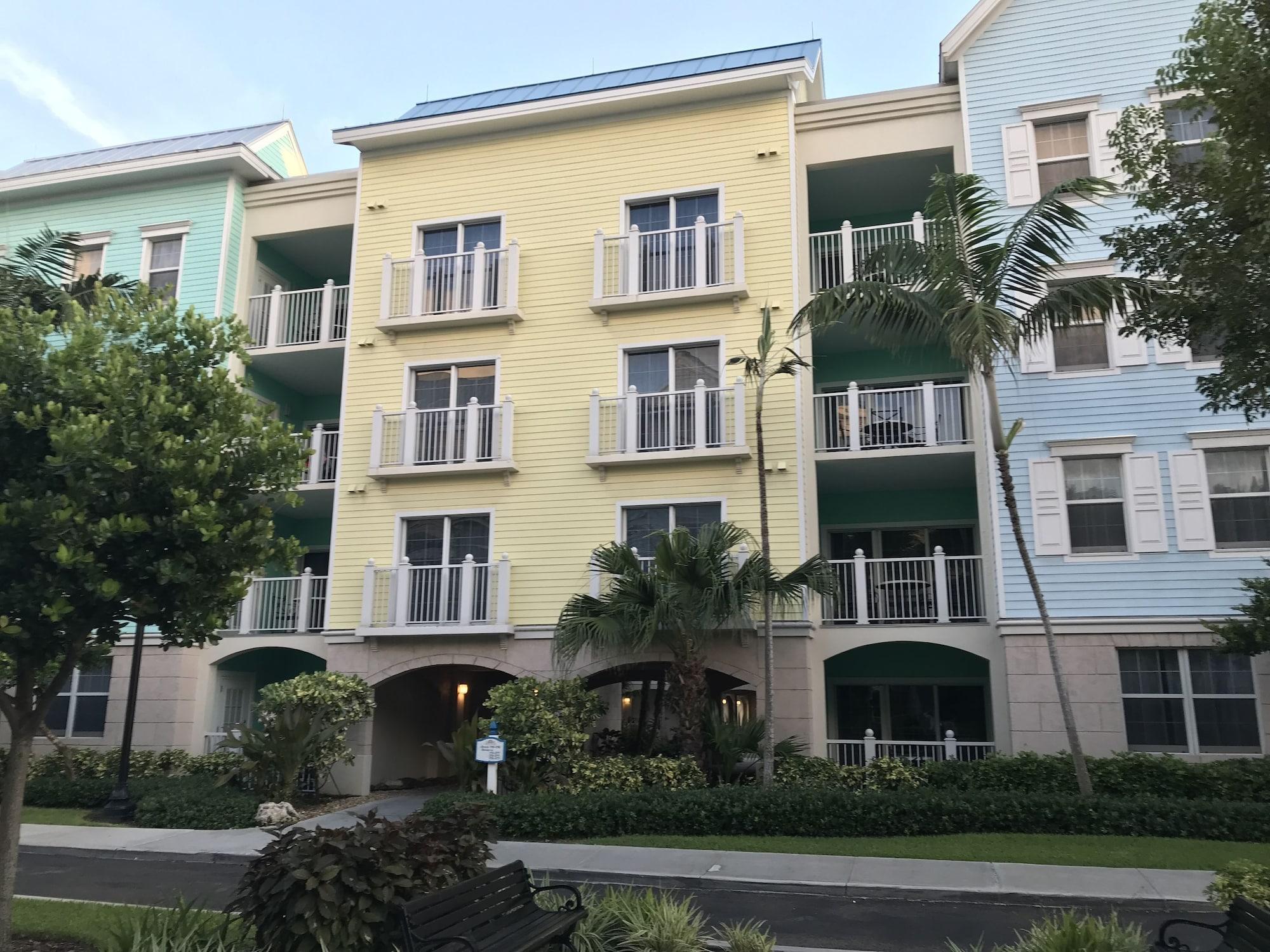 Vista Exterior Harborside