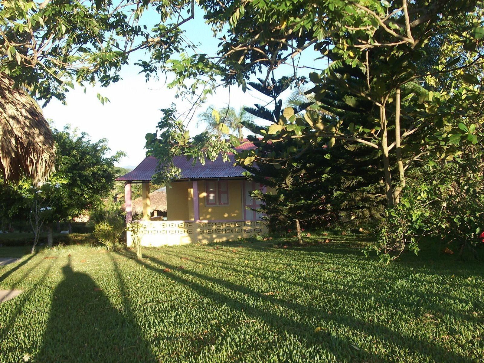 Vista Exterior Los Bohios Campo Añil