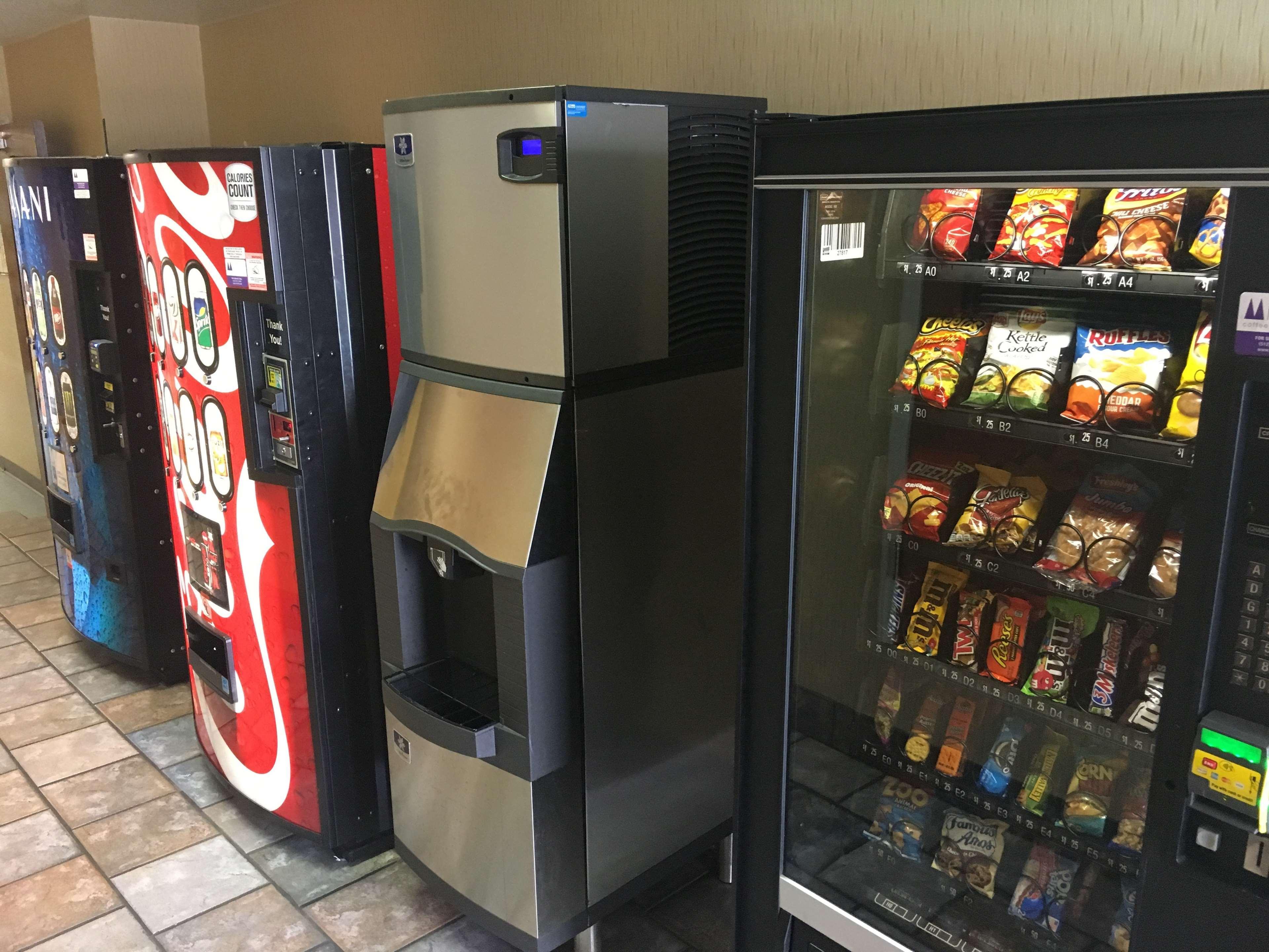 Vista Exterior Best Western San Marcos