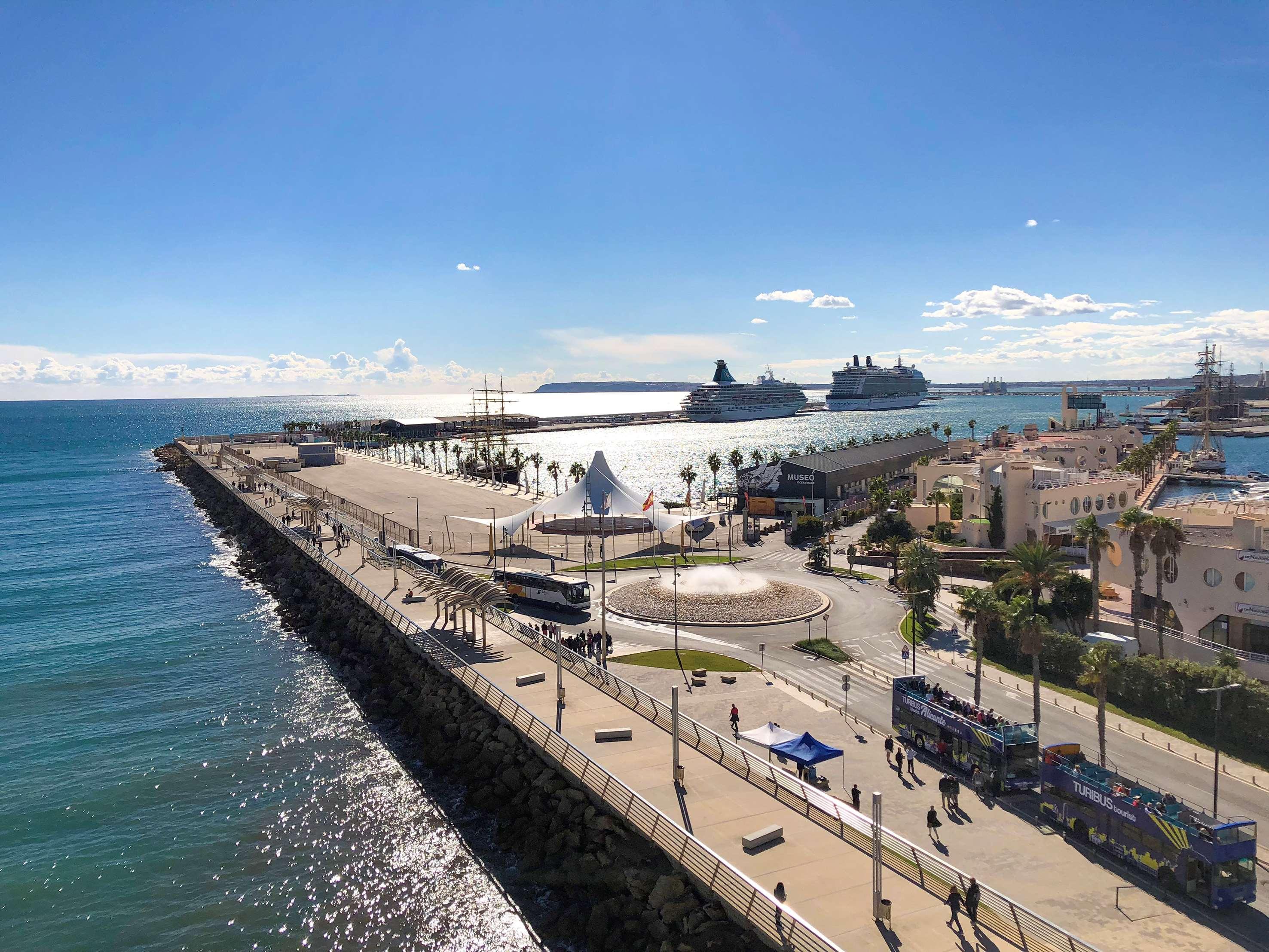 Vista Exterior Suites del Mar By Melia