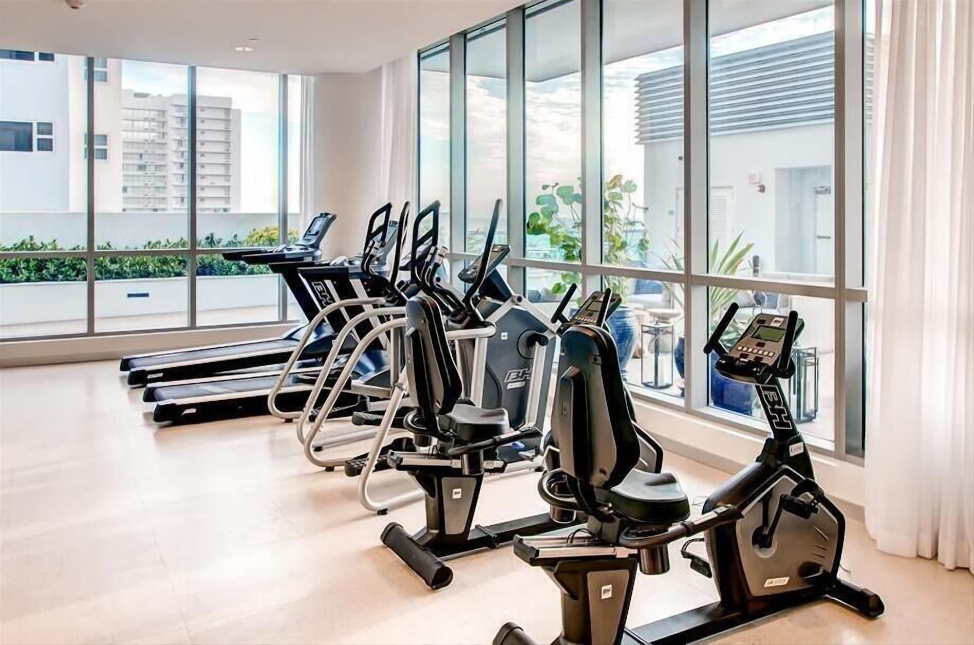 Gimnasio Dharma Home Suites Miami at Monte Carlo