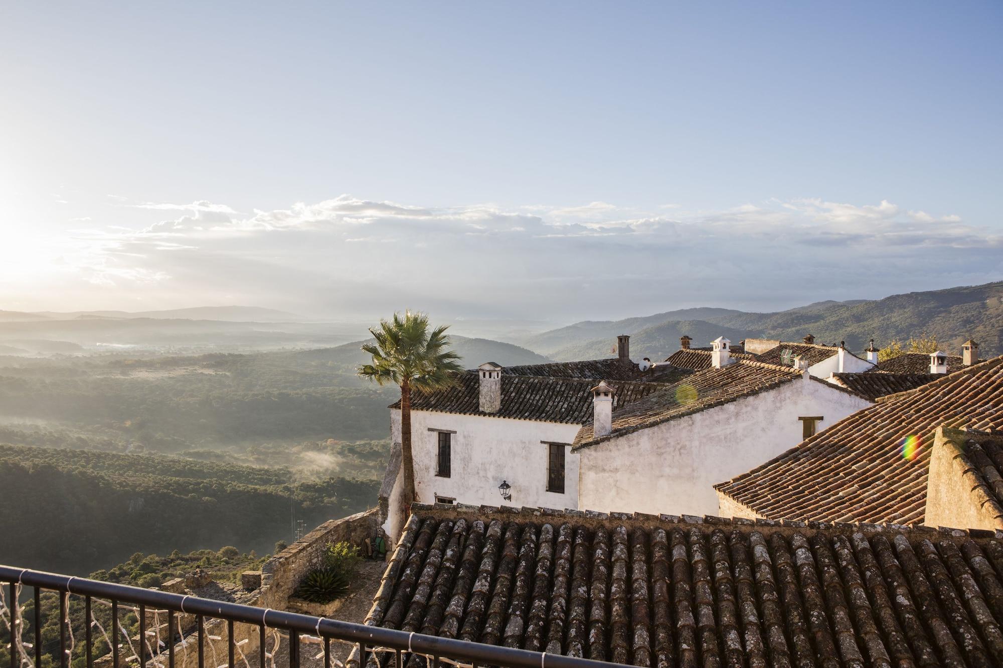 Comodidades del Alojamiento TUGASA Castillo de Castellar