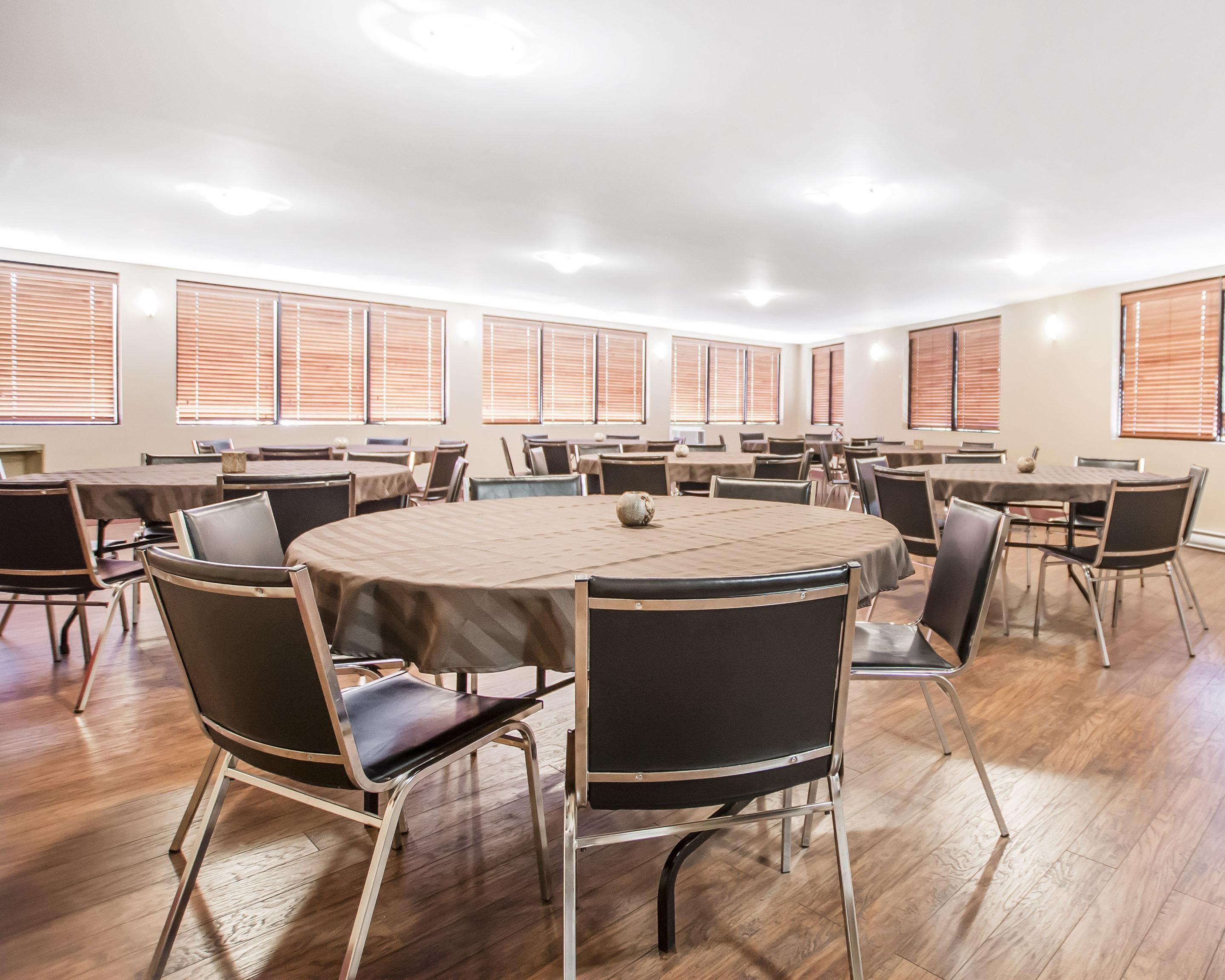 Sala de Reuniones Econo Lodge Miramichi