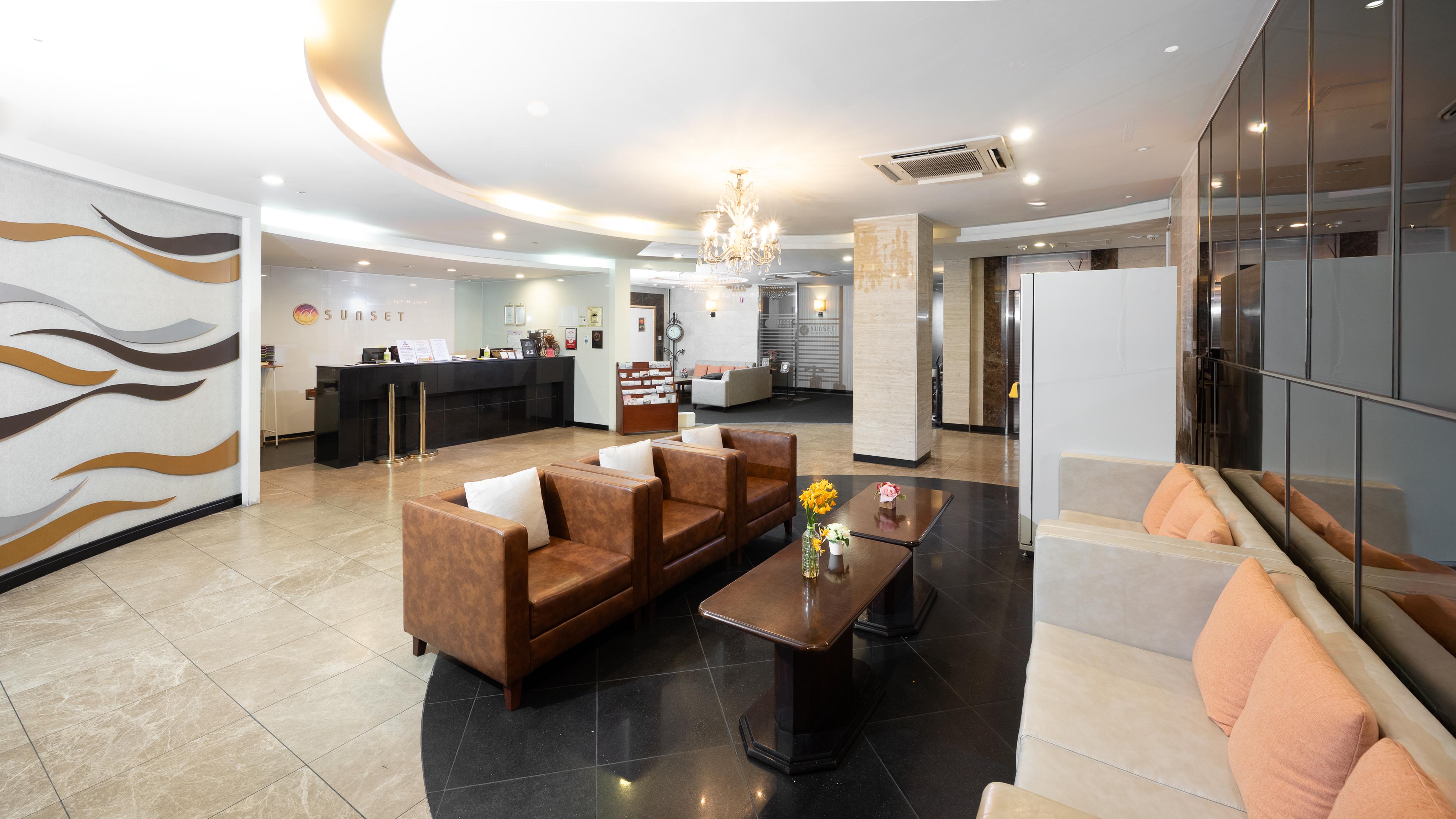 Vista Lobby Sunset Hotel