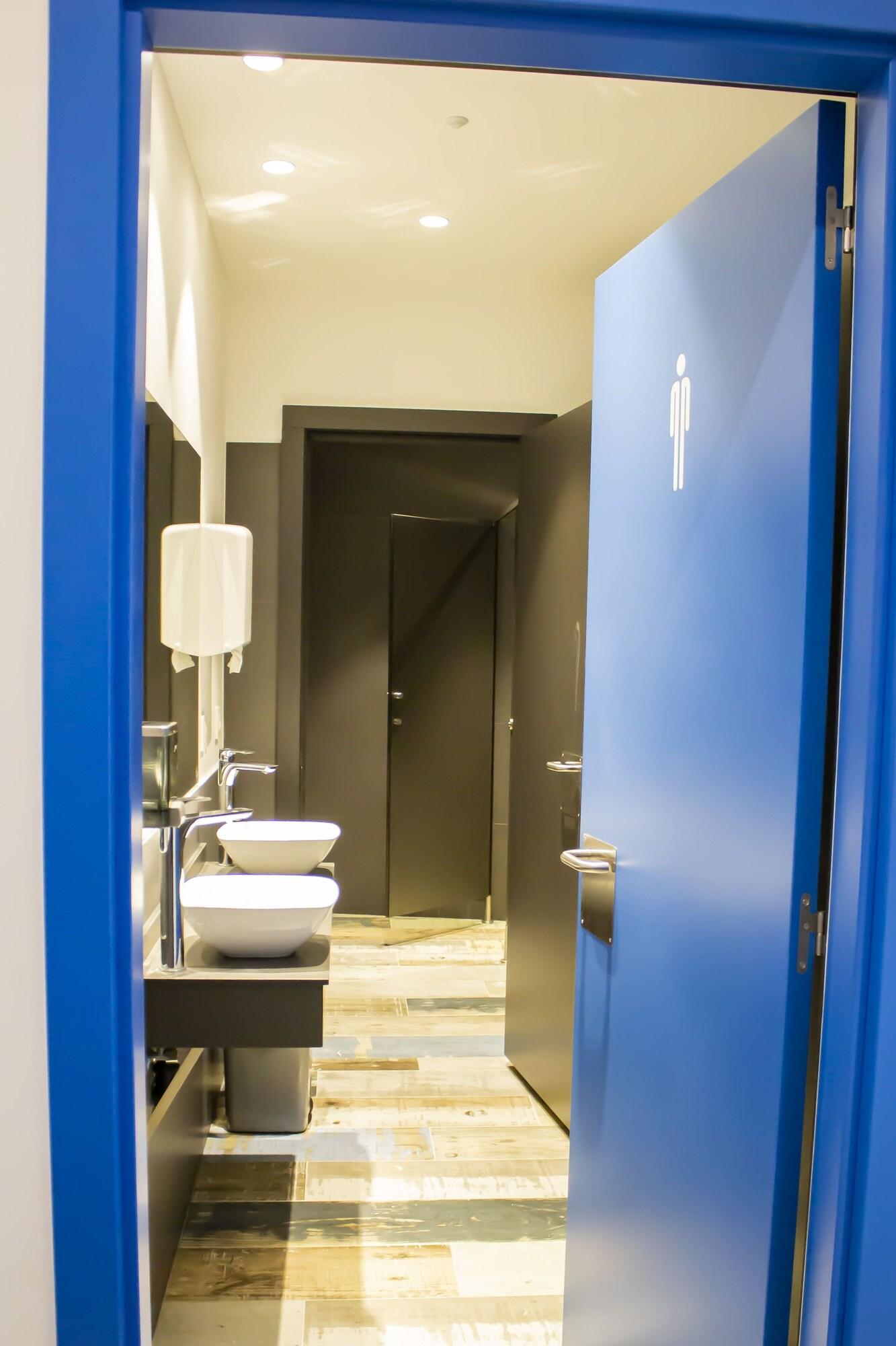 Equipamiento de Habitación Albergue Playa Sabarís - Hostel