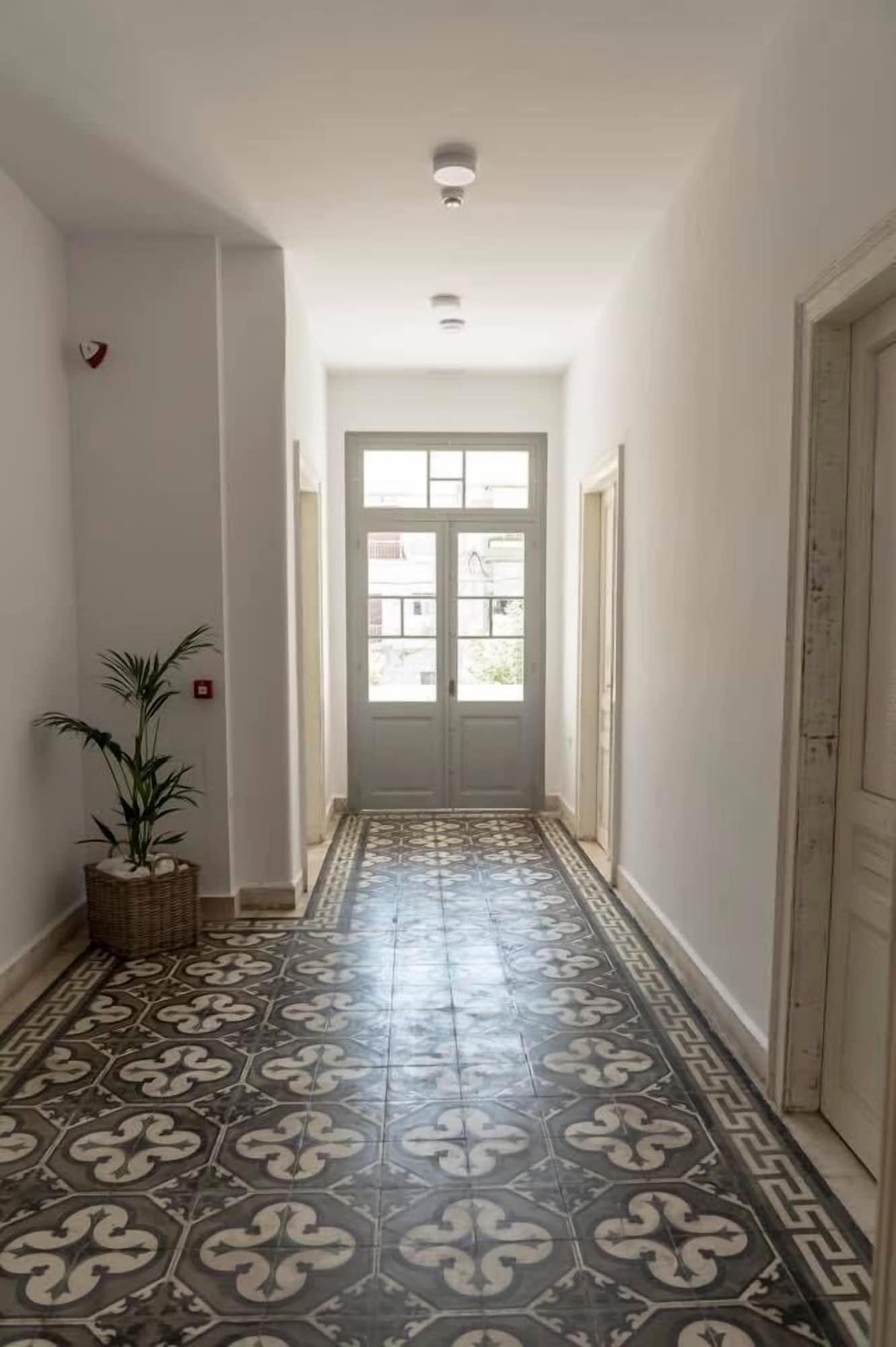 Varios Kumba Hostel