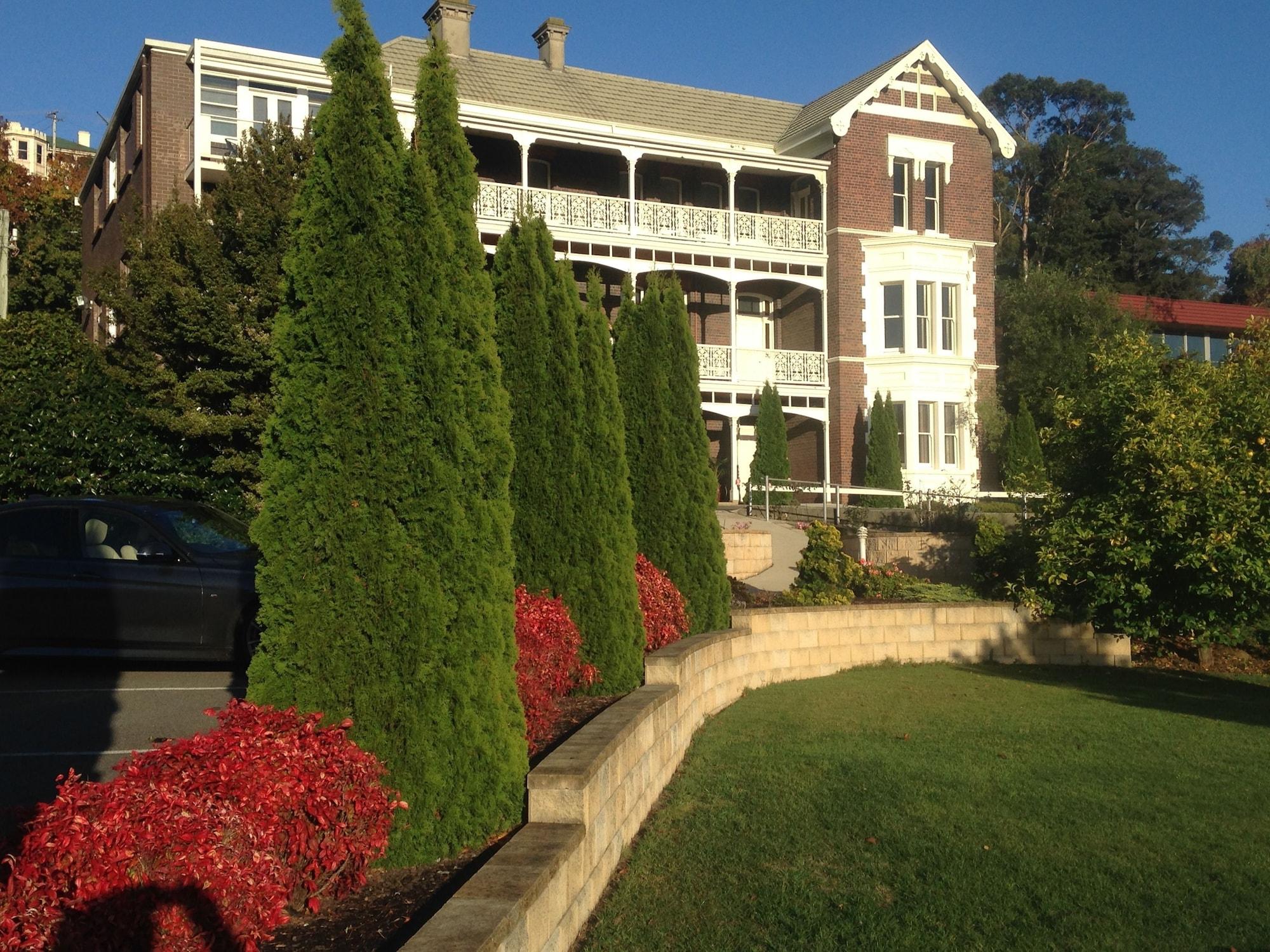 Vista Exterior Auldington Hotel