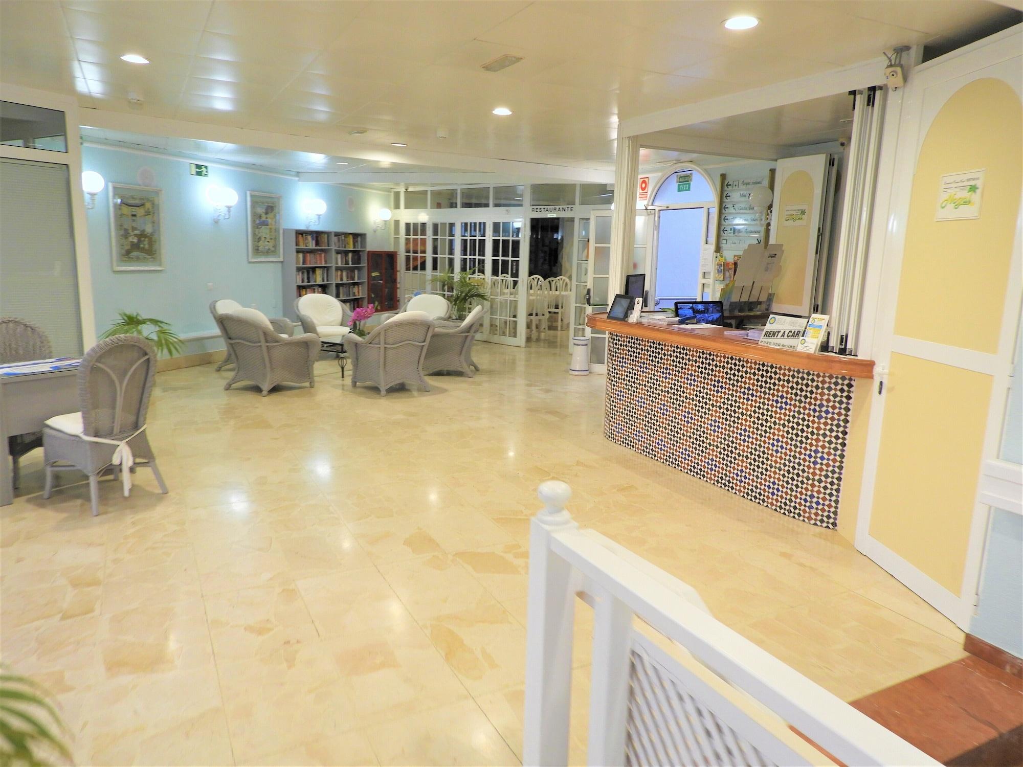 Vista Lobby Bungalows Parque Nogal