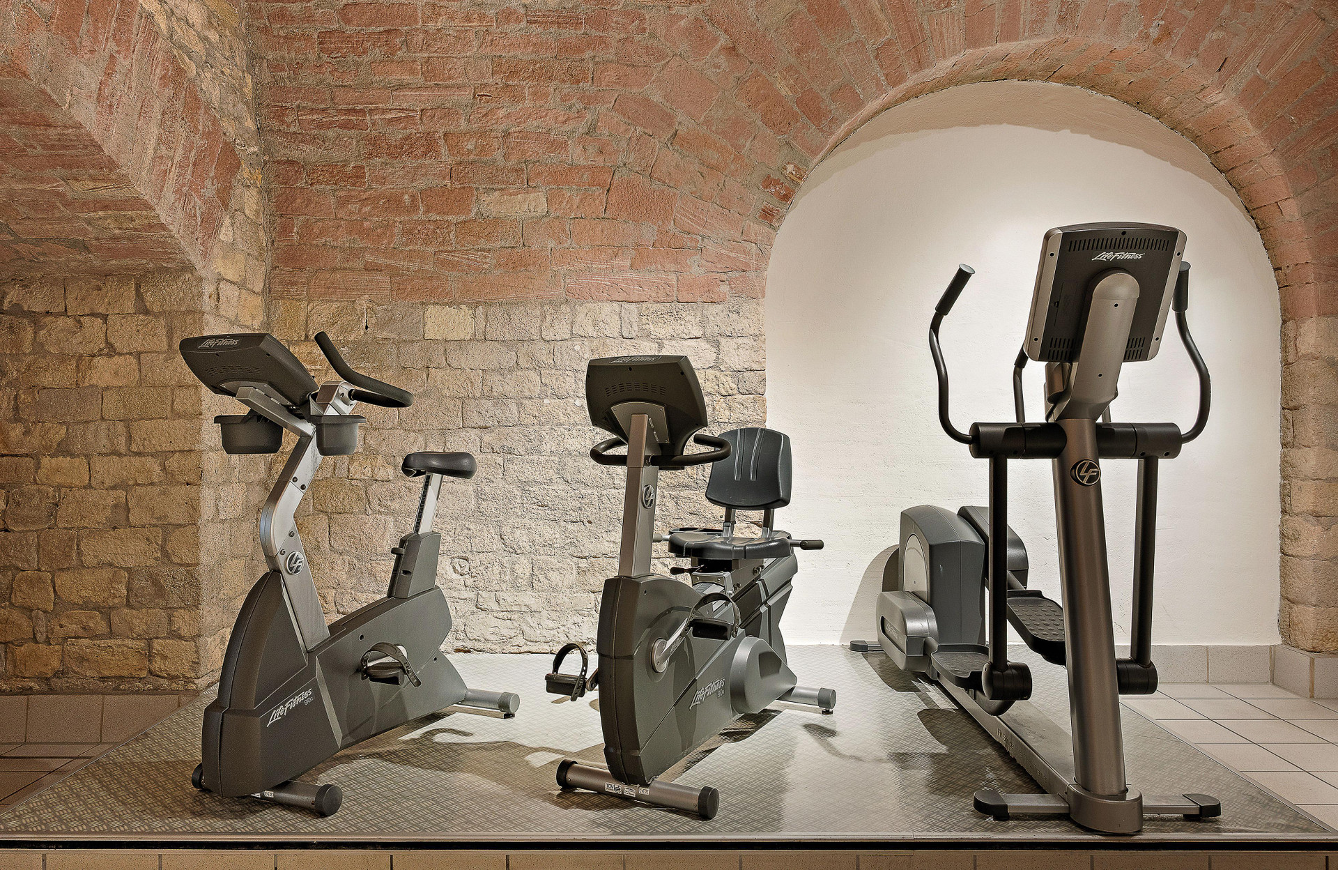 Gimnasio Leonardo Hotel Mainz