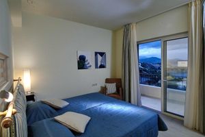 Alquiler Vacacional - Beautiful seaview villa with private sea water pool