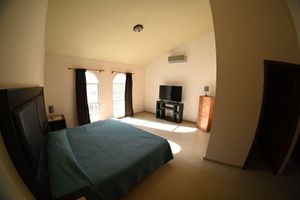 Alquiler Vacacional - Room in Guest Room - 14 Comfortable Suite for 2 People