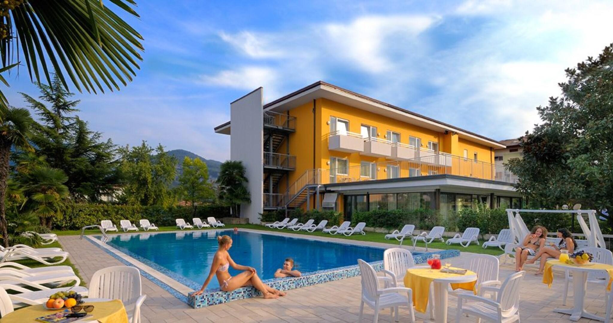 Vista Piscina Hotel Campagnola