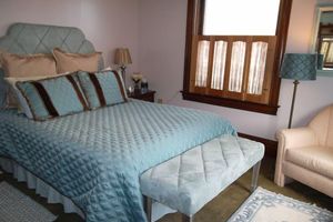 Alojamiento - Colonial House on Main