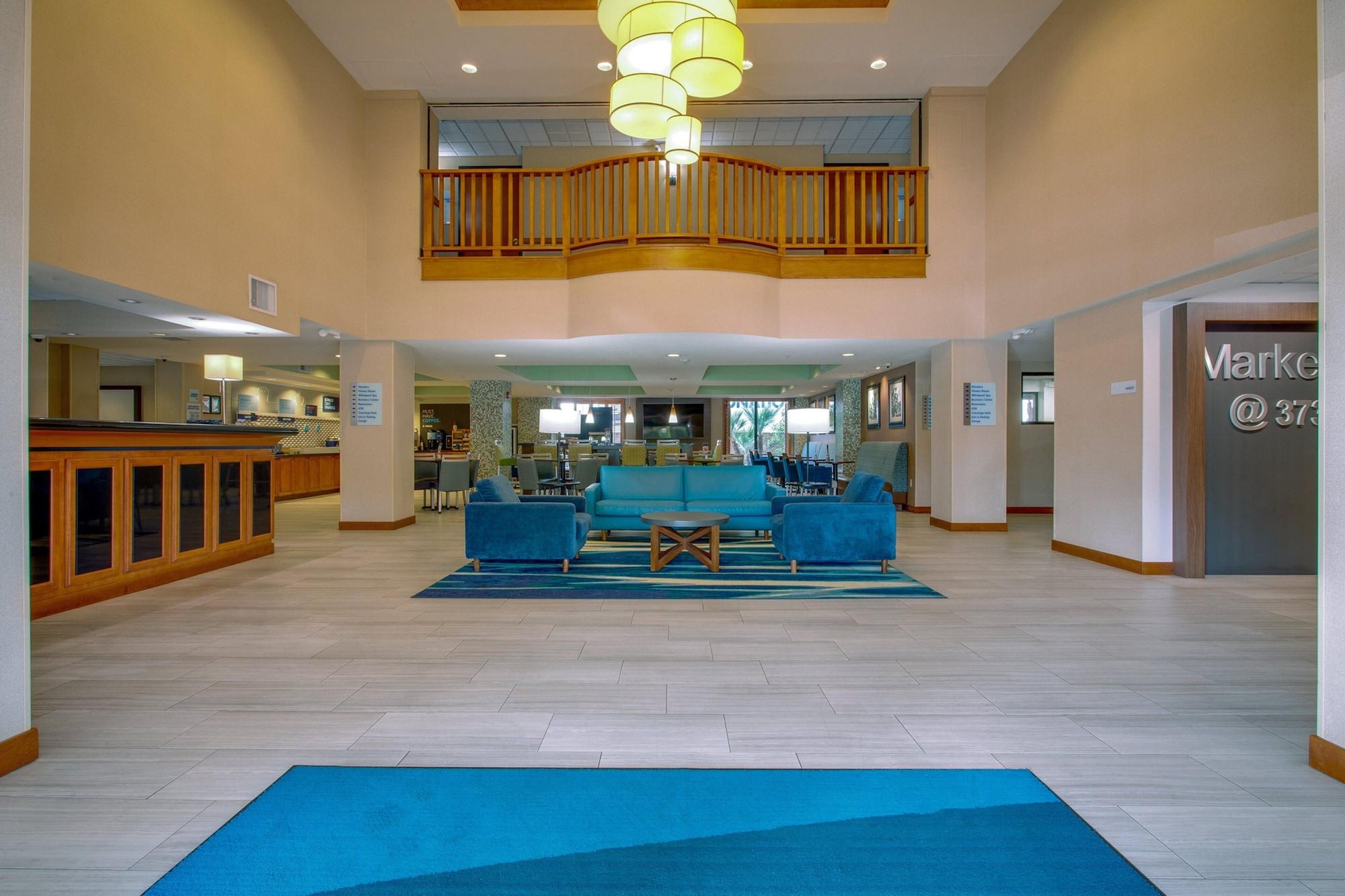 Vista Lobby Holiday Inn Express San Francisco-Airport North by IHG