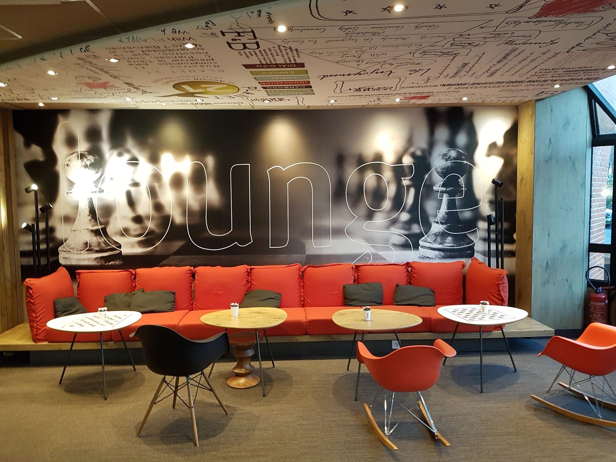 Vista Lobby Ibis Evry-Courcouronnes