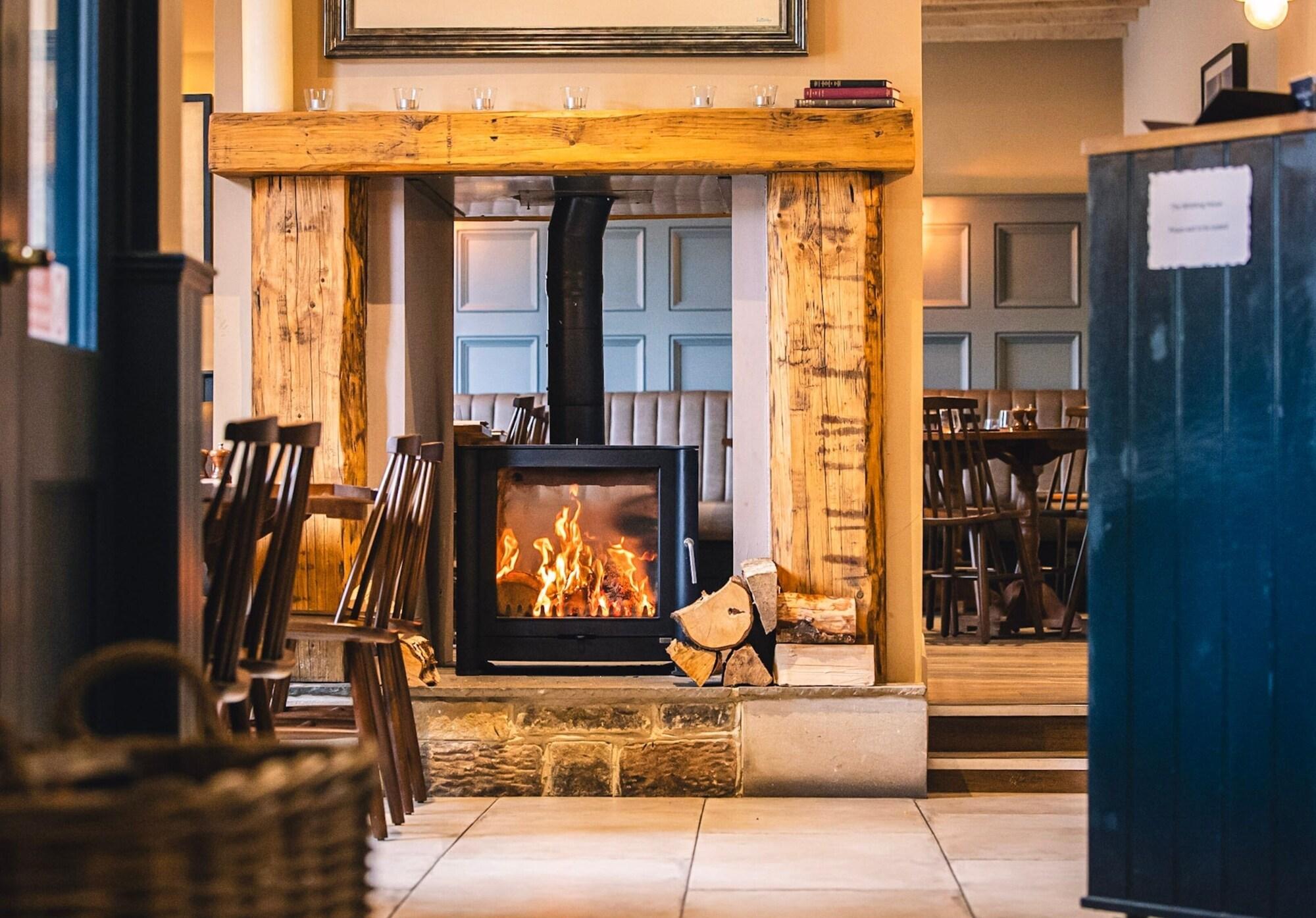 Vista Lobby The Whittling House