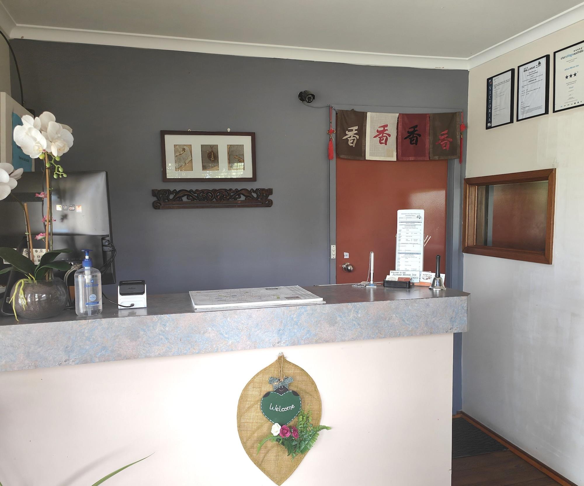 Vista Lobby Alfred Motor Inn
