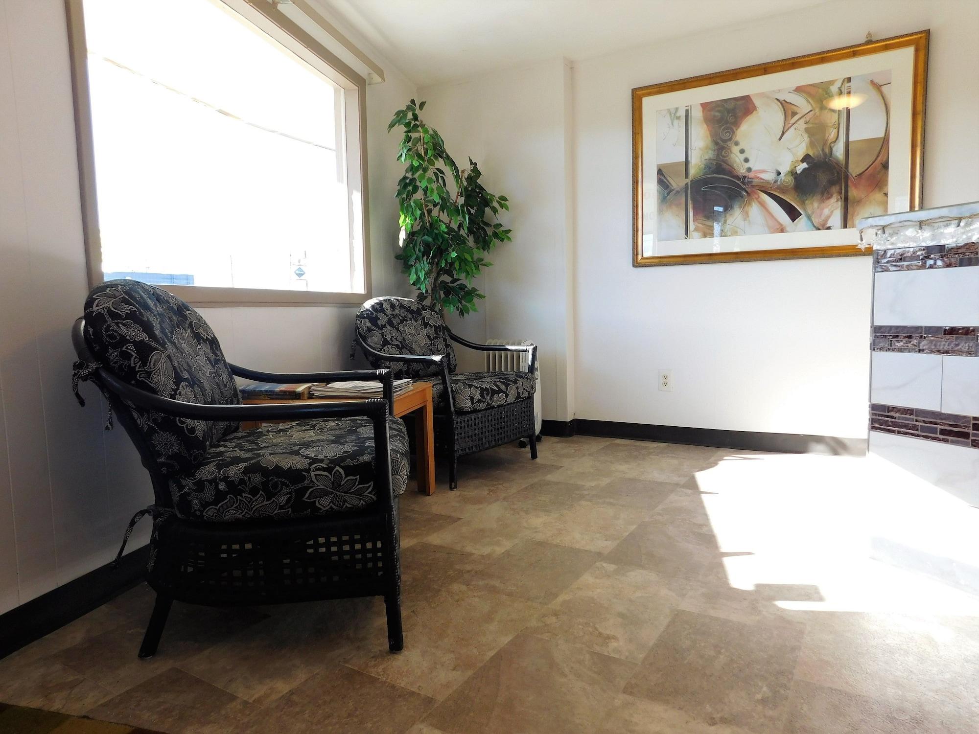 Vista Lobby Capri Motel