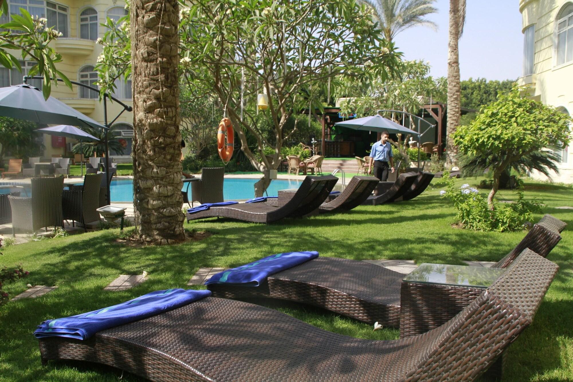 Vista Exterior Soluxe Cairo Hotel