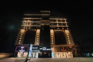 Alojamiento - Hotel Eagle Empire