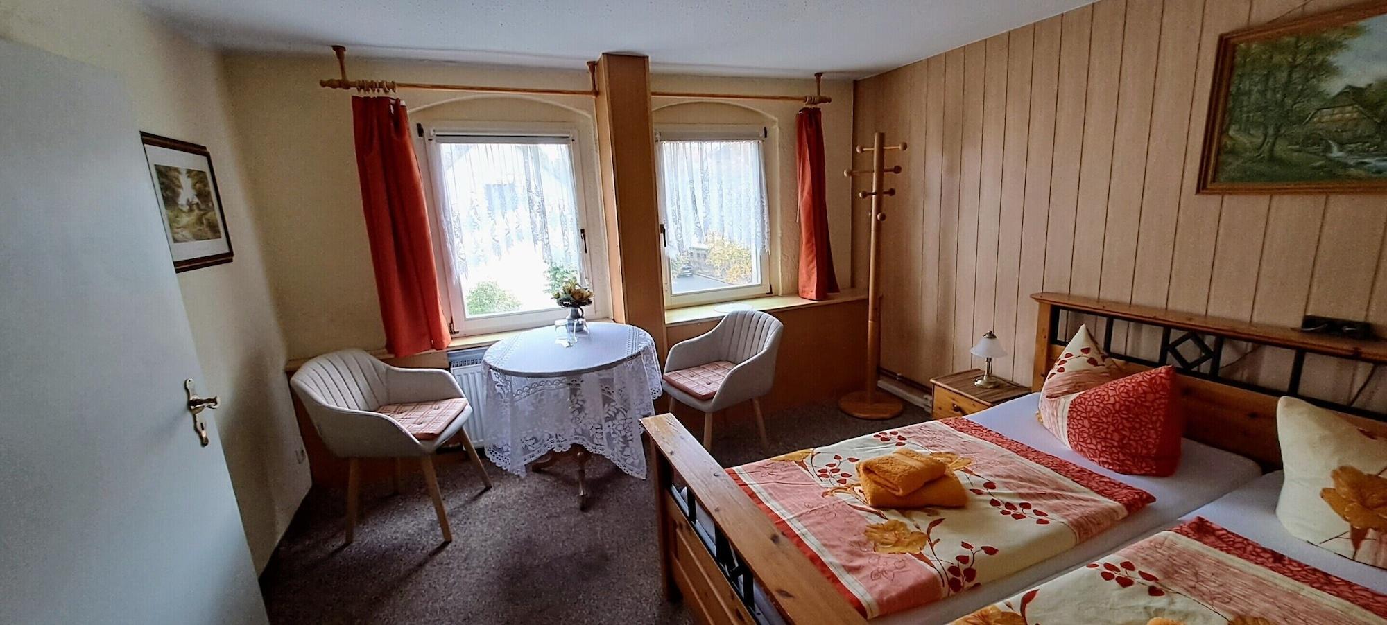 Comodidades del Alojamiento Pension & Gasthaus Nostalgie