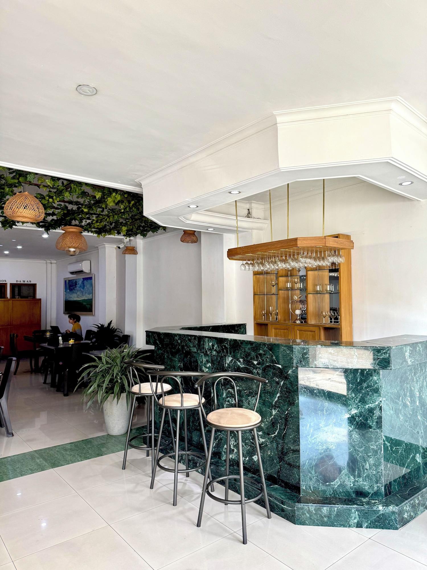 Bar/Salón Hotel Prince Plaza - Laureles Estadio