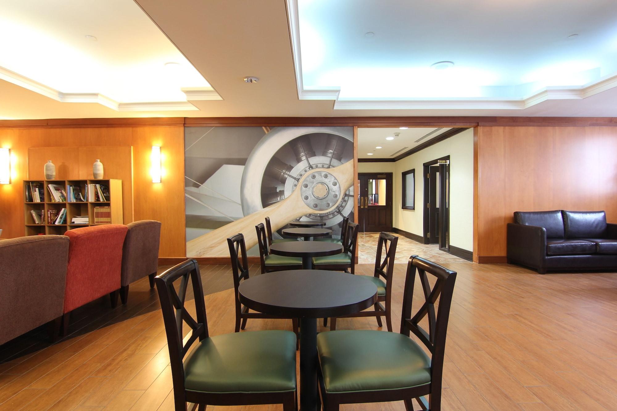 Vista Lobby Best Western Premier Toronto Airport Carlingview Hotel