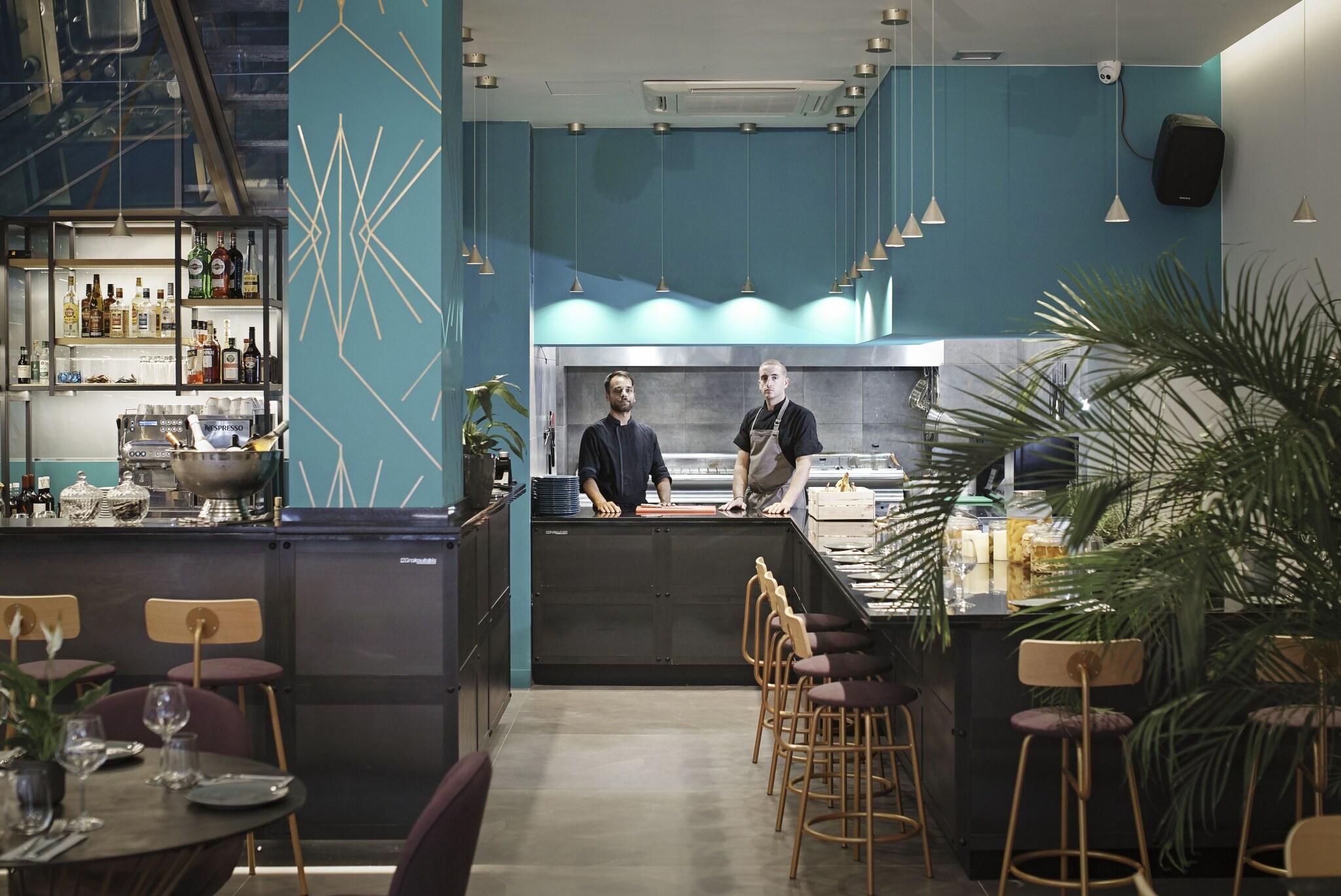 Restaurant The Gem Society Hotel