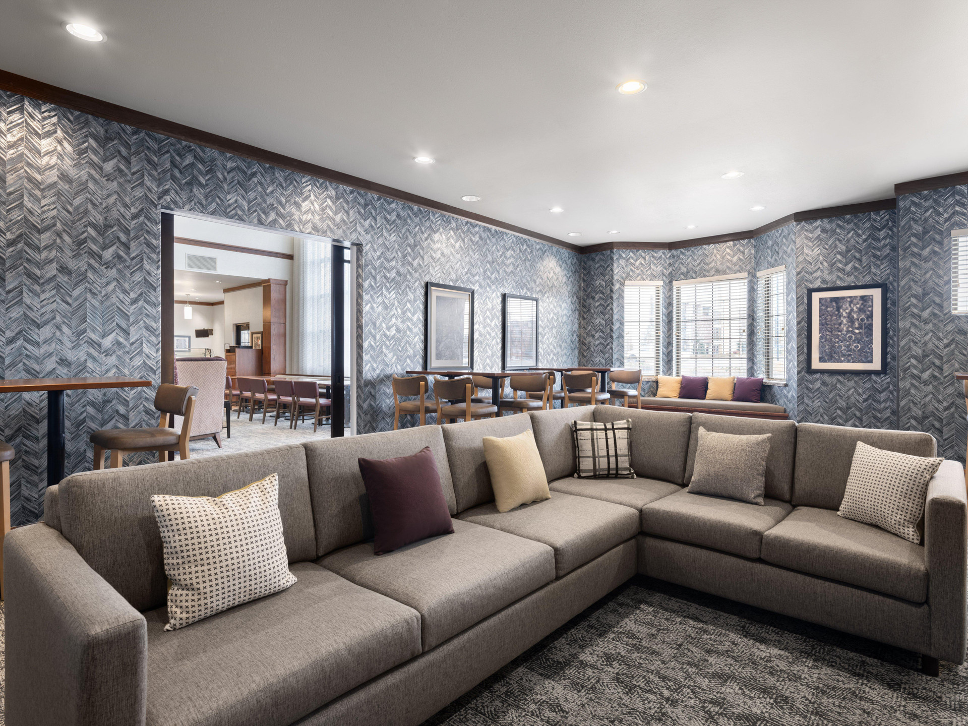 Vista Lobby Staybridge Suites Midvale by IHG
