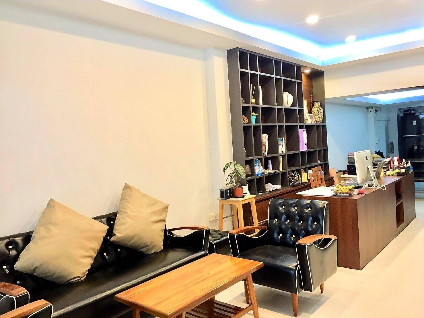 Vista Lobby Asoke Montri Hostel