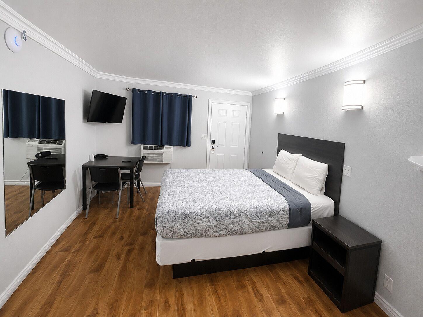 Varios Seaway Motel