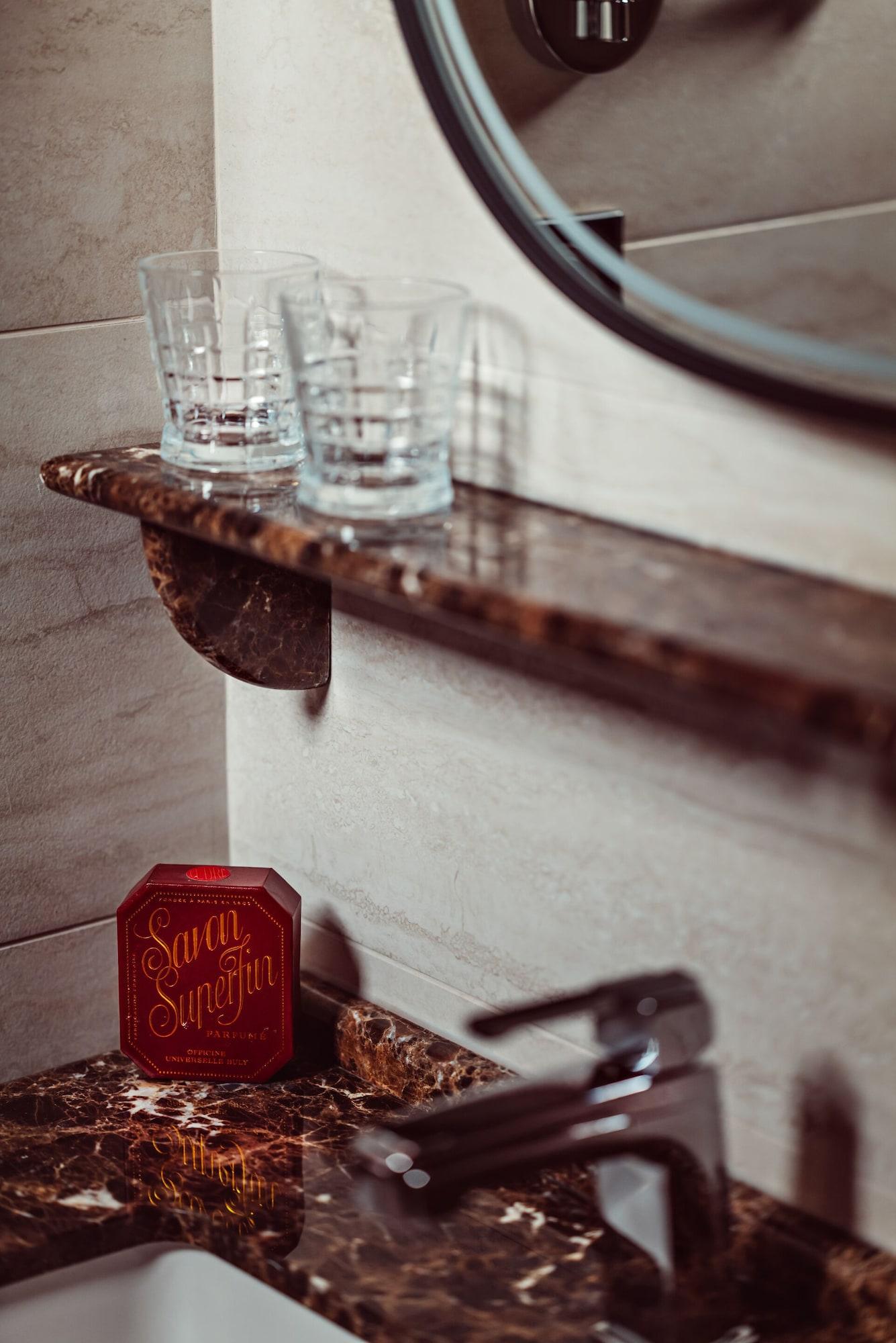 Varios 1.75 Paris La Trêve