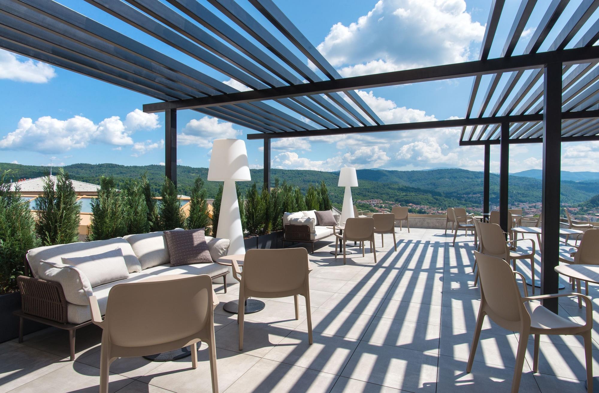 Bar/Salón Wine & SPA Hotel Chukara