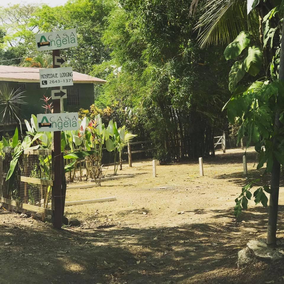 Varios Casa Angela - Hostel