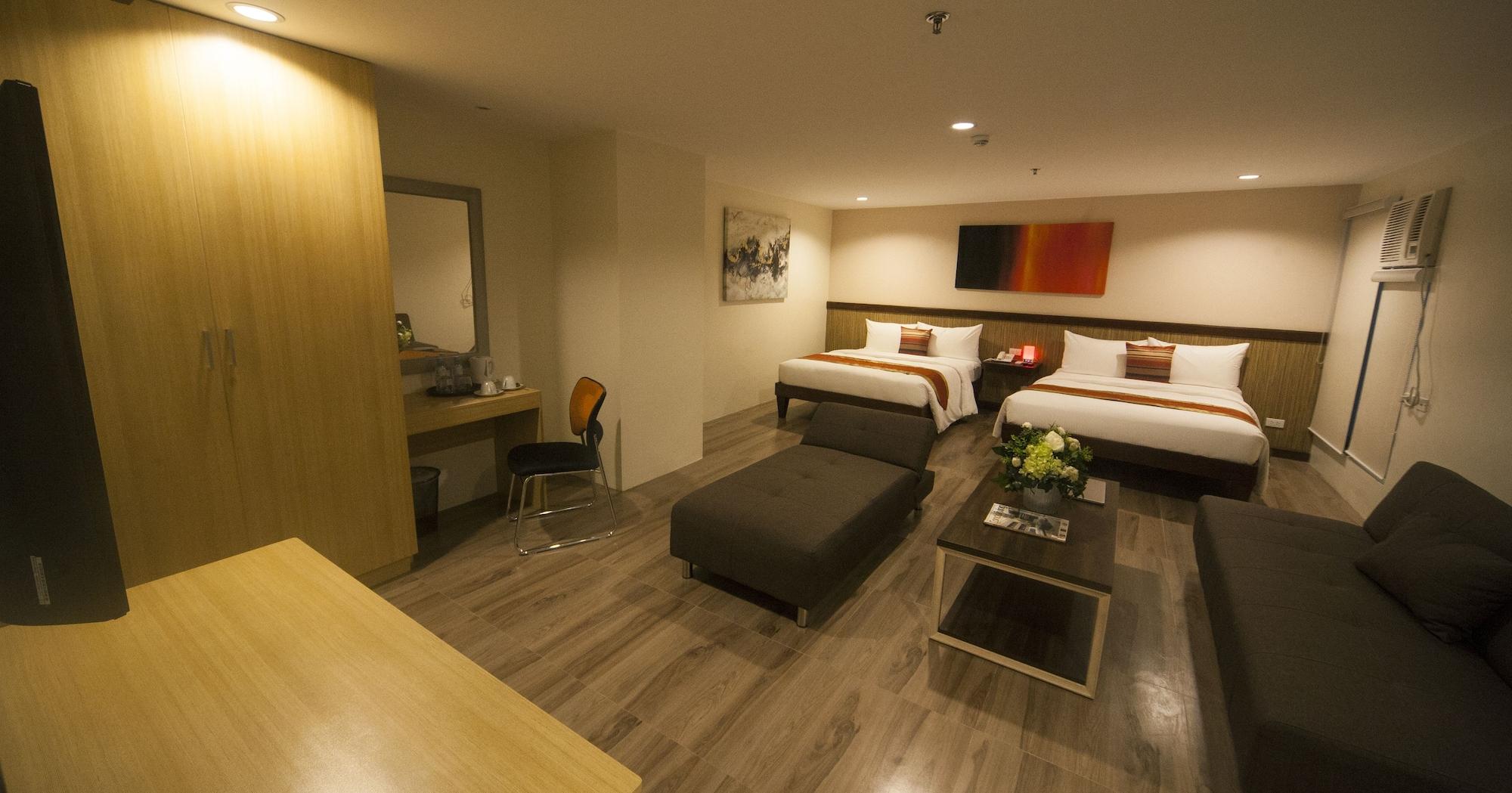 Varios NS Royal Hotel