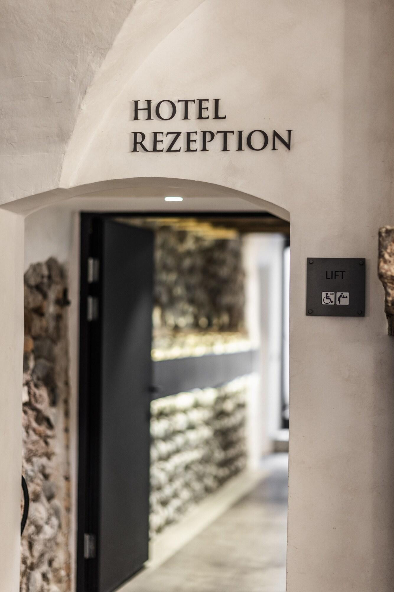 Vista Lobby Weisses Roessl Innsbruck GmbH