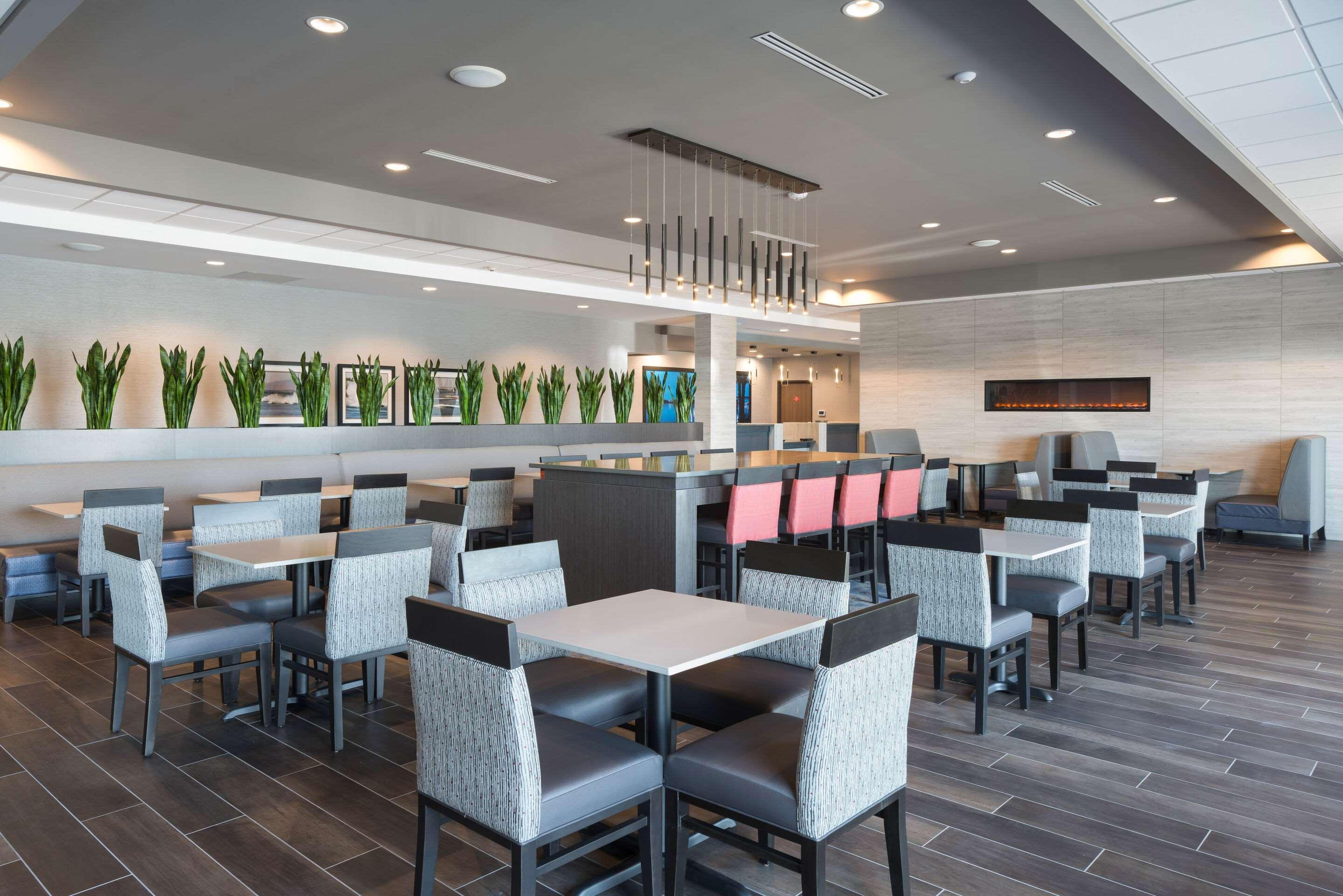 Restaurant Comfort Suites Southwest Kennewick