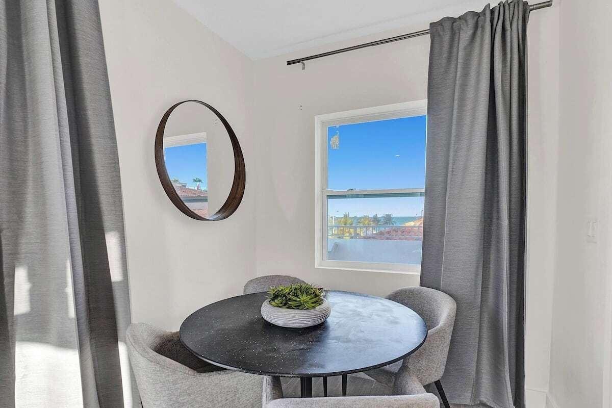 Restaurant Eden by the Beach