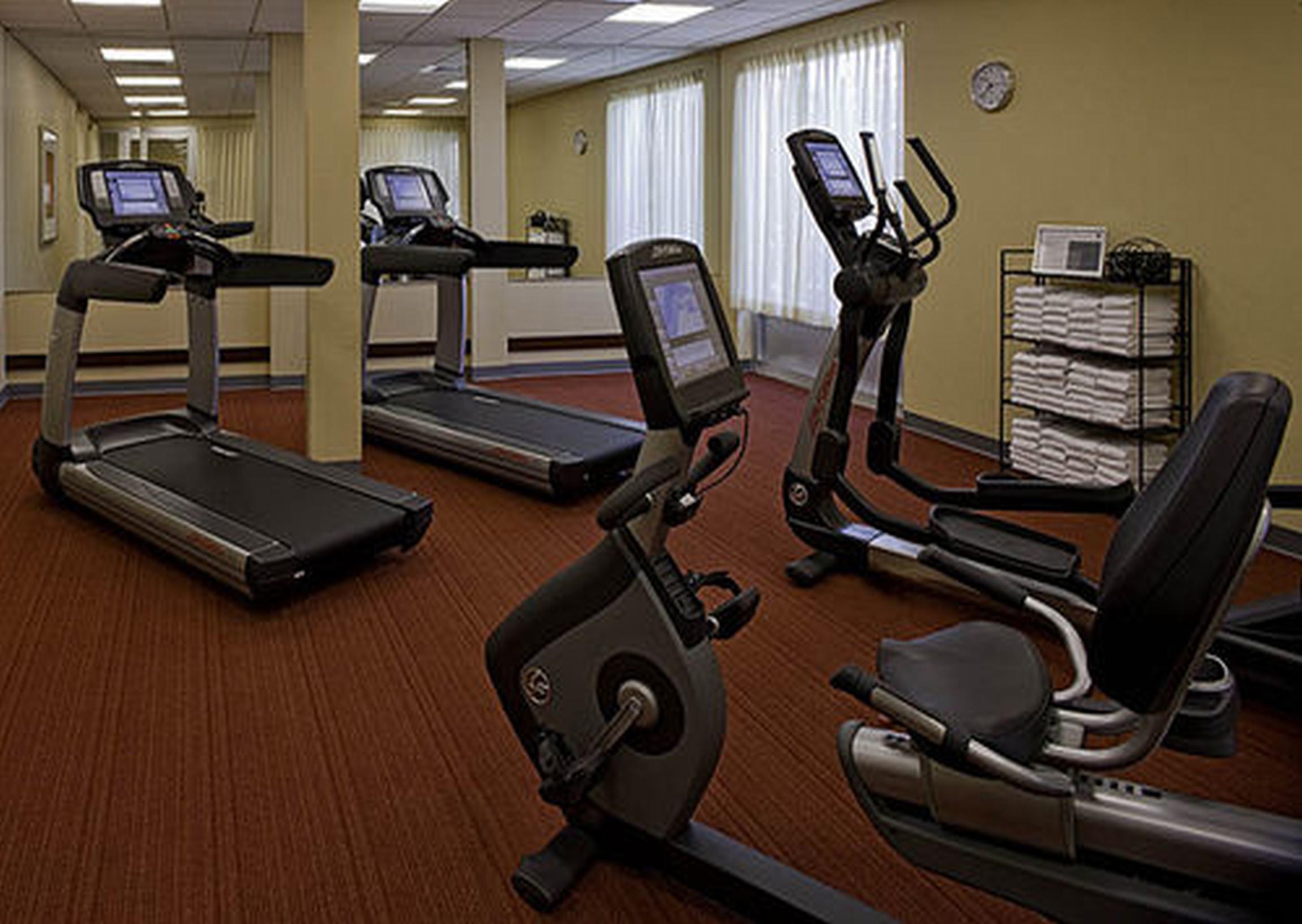Gimnasio Hyatt Place Utica
