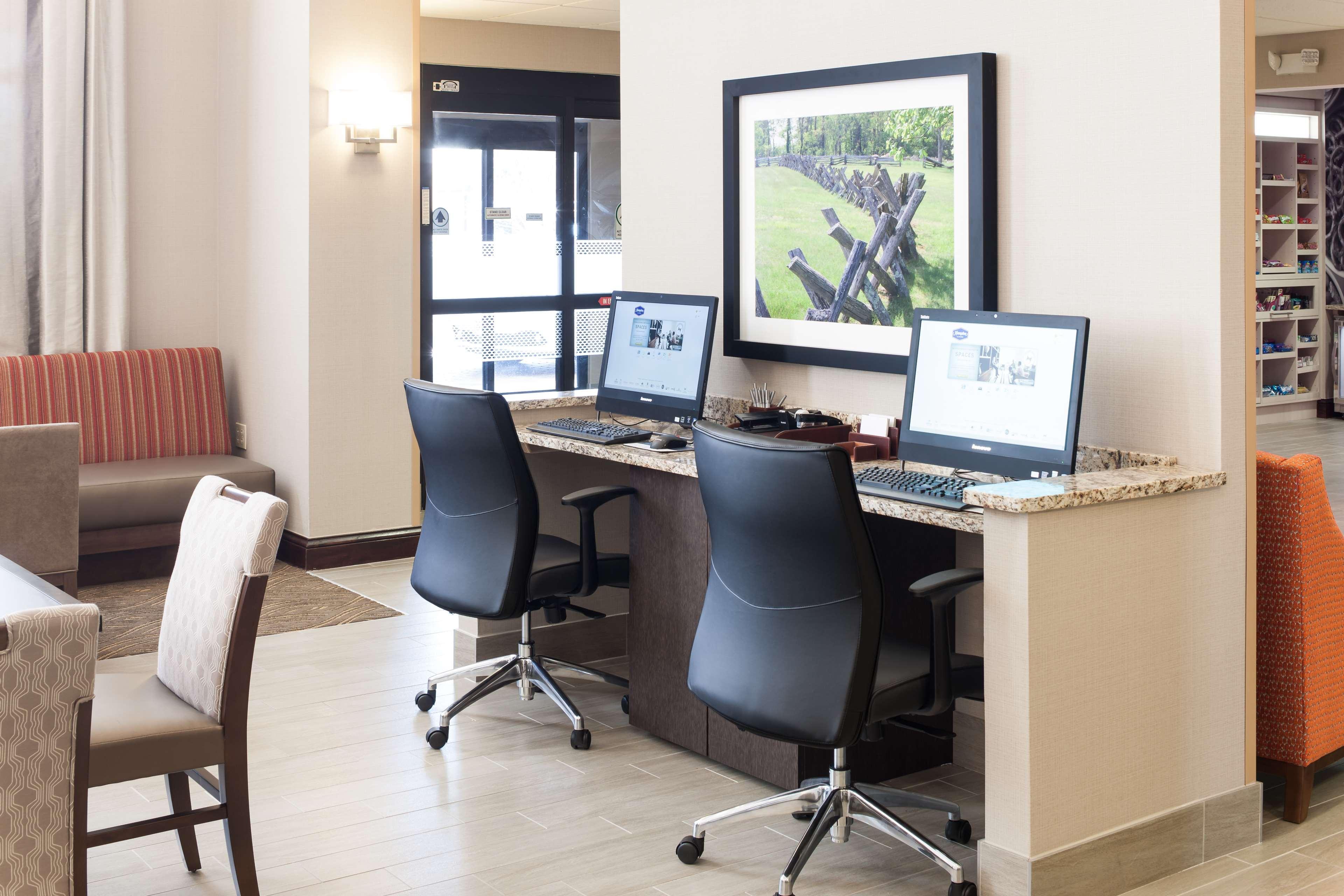 Vista Exterior Hampton Inn & Suites Dothan