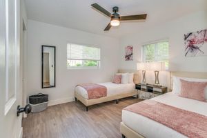 Alquiler Vacacional - Friendly Fox Luxury Home with Pool & Spa