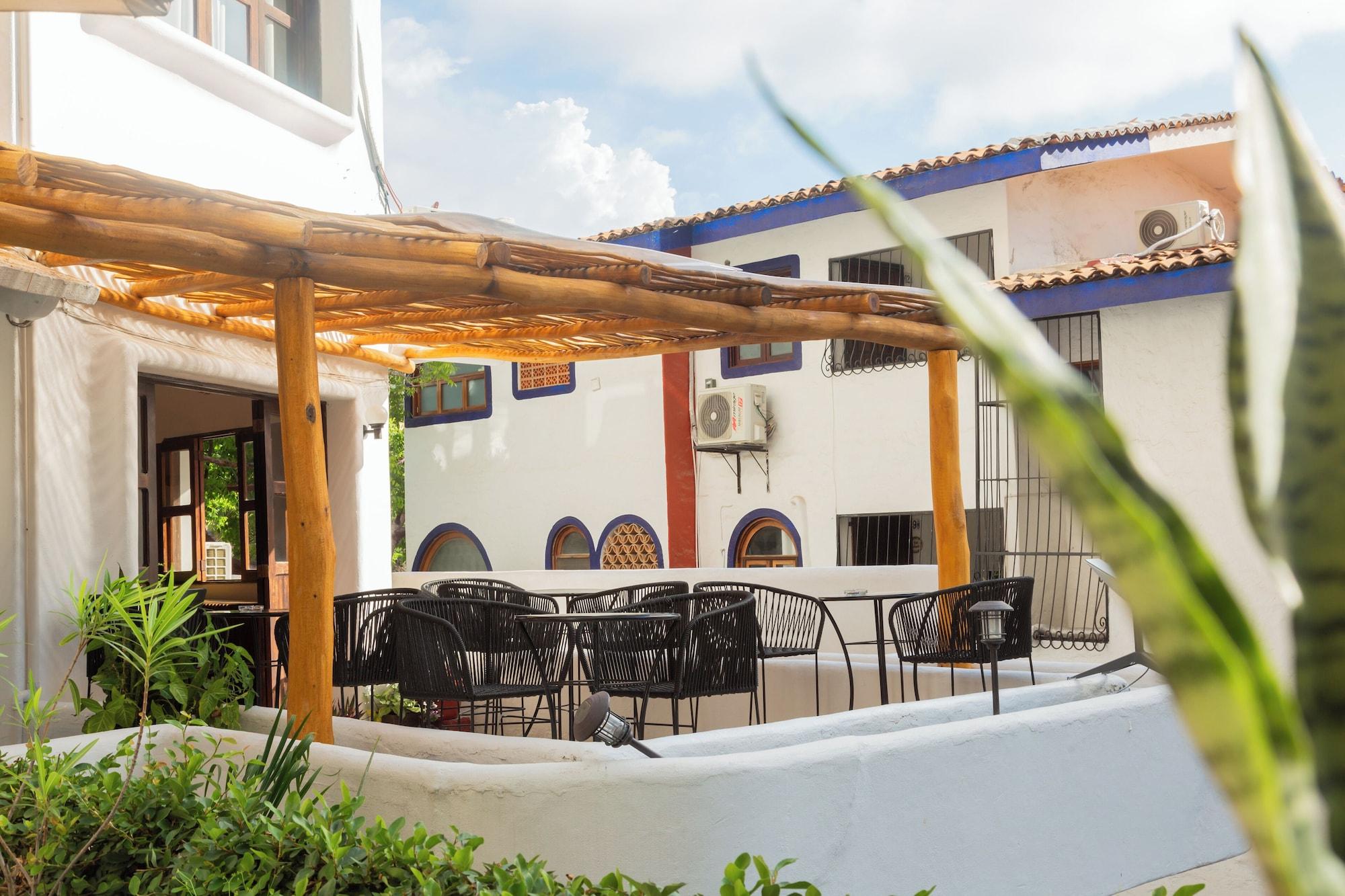 Vista Exterior Hotel Amaca Puerto Vallarta - Adults Only
